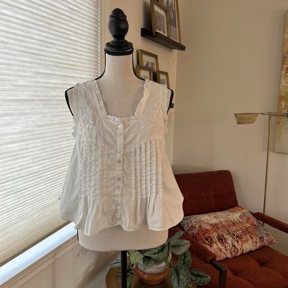 Women's White and Pink Blouse